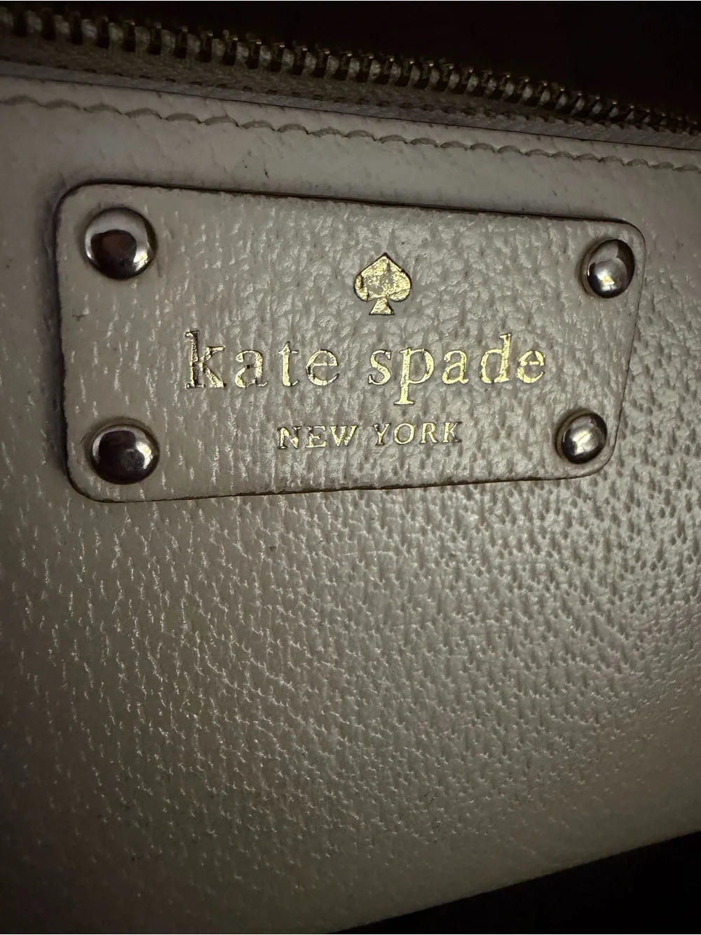 kate spade Pebbled Zip-Around Wallet in Light Gray